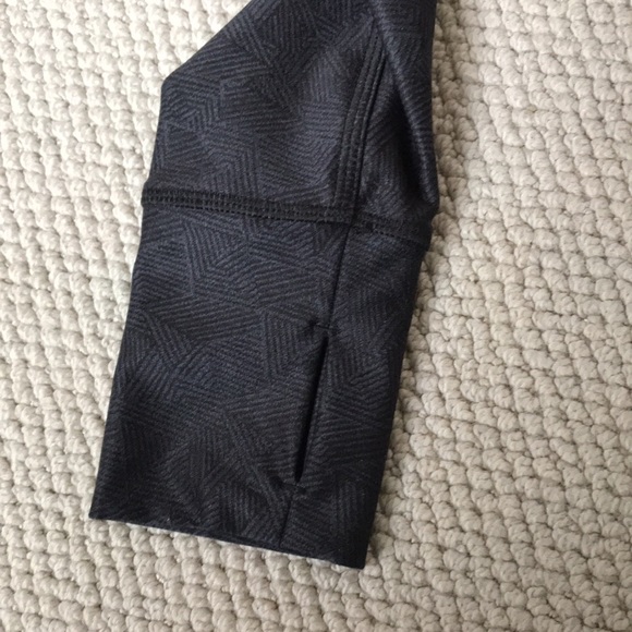 Mondetta yoga, running or just hanging out jacket - Picture 4 of 8